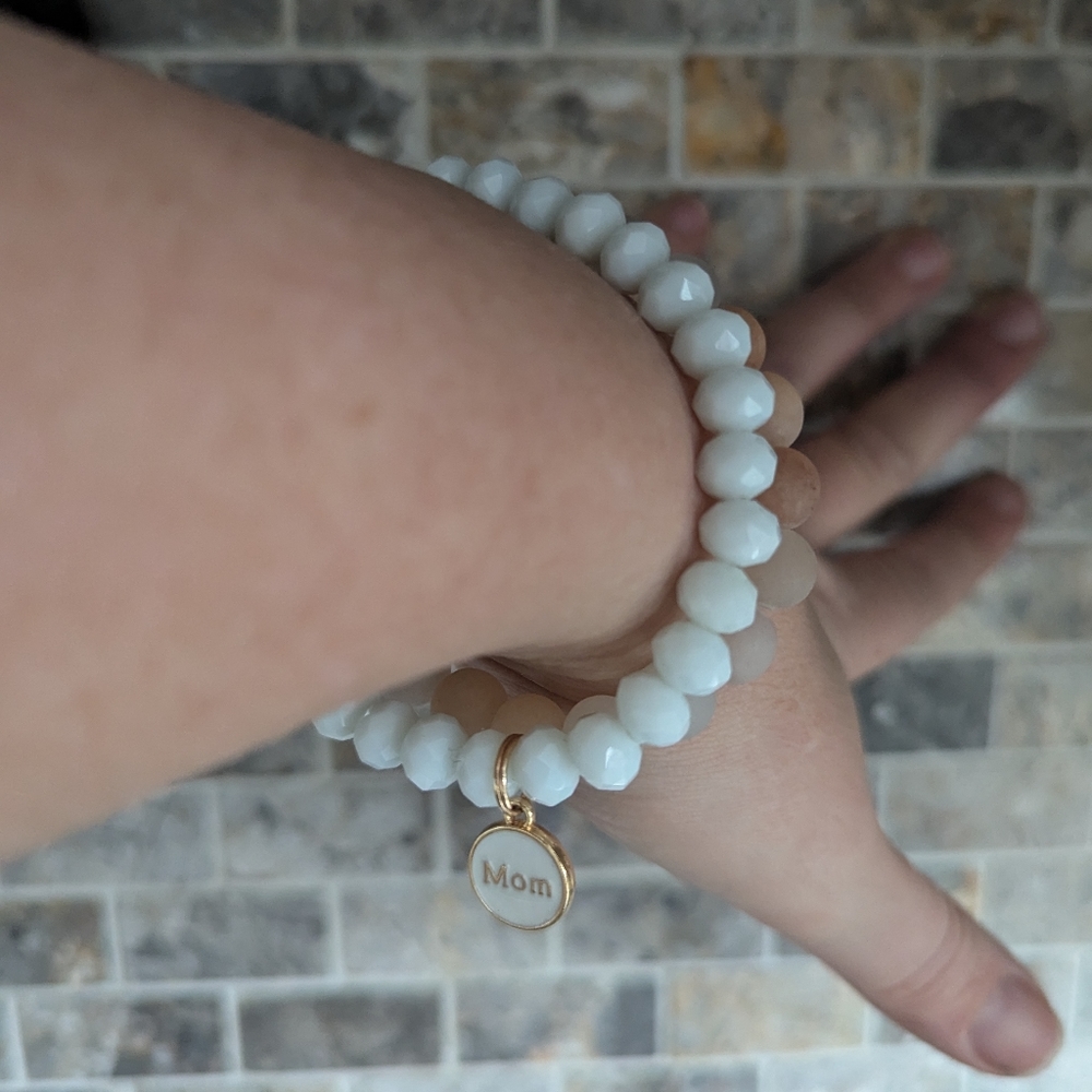 Howlite Bracelet Set - Picture 5 of 6